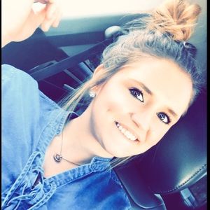 Meet your Posher, Kaitlin